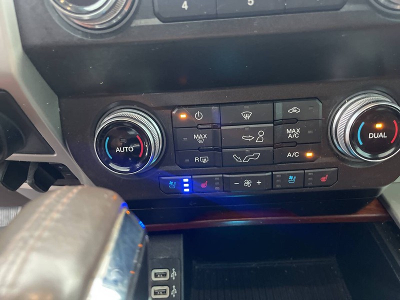 Ford F-150 Vehicle Image 13