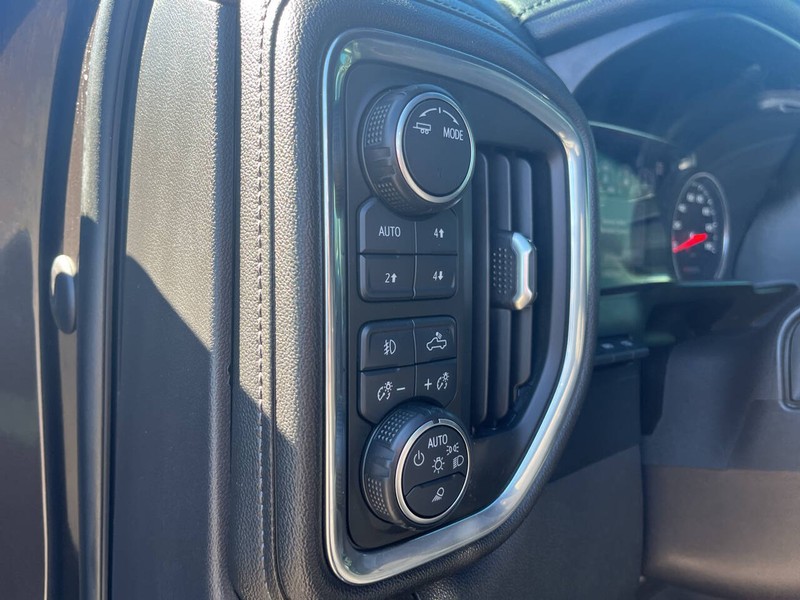 Chevrolet Silverado 1500 Vehicle Image 10