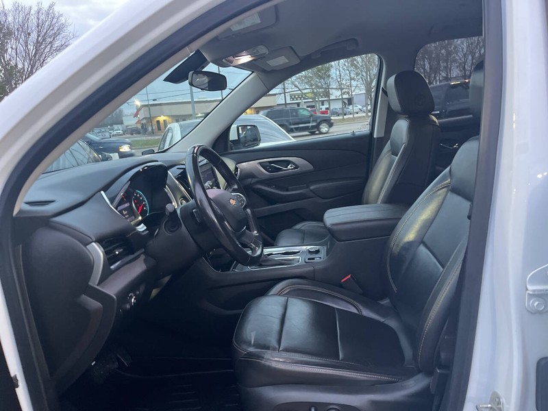 Chevrolet Traverse Vehicle Image 07