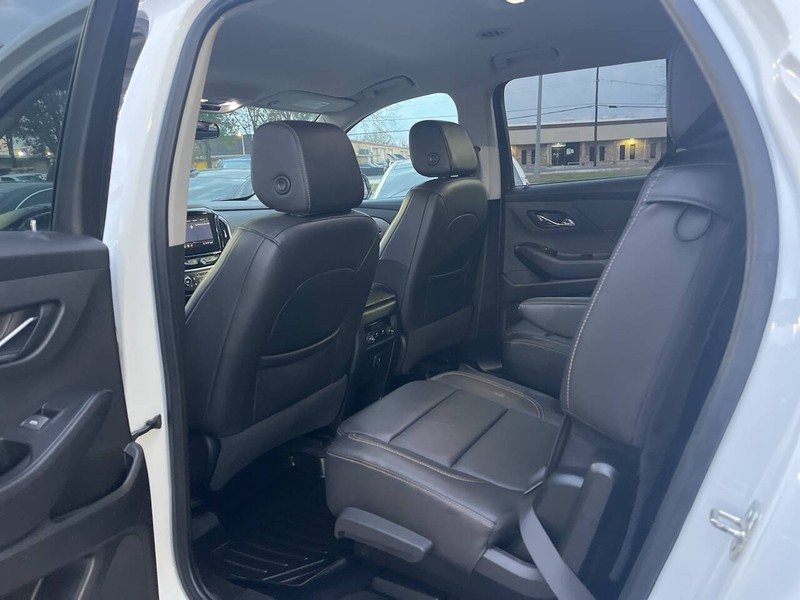Chevrolet Traverse Vehicle Image 13