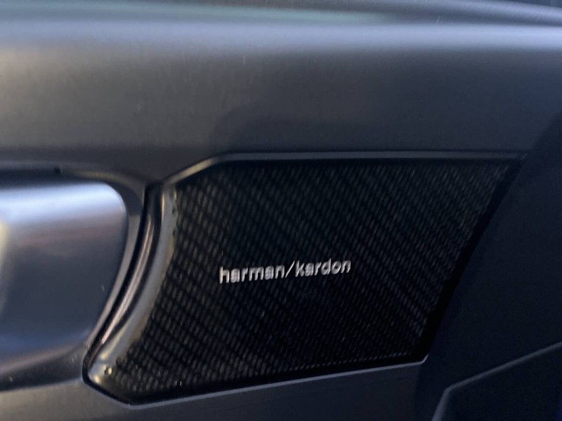 Volvo XC40 Vehicle Image 08