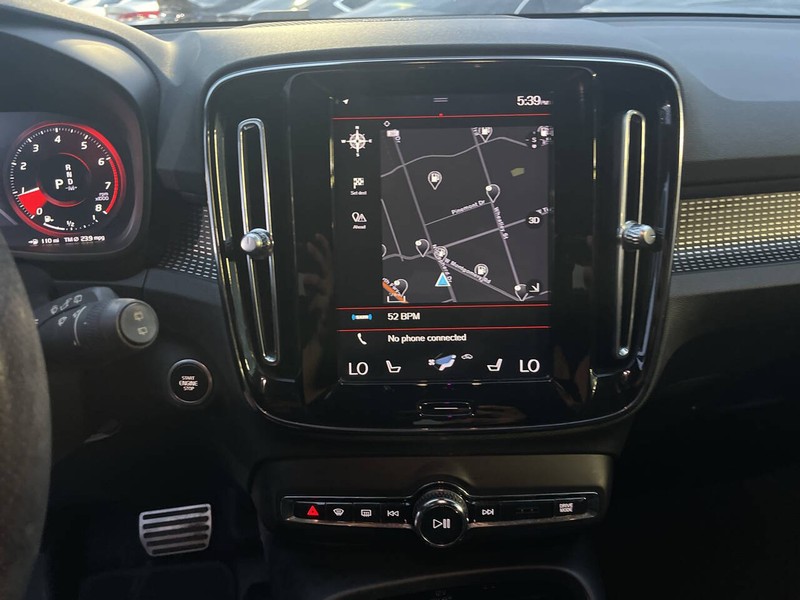 Volvo XC40 Vehicle Image 12