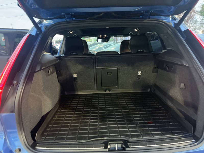 Volvo XC40 Vehicle Image 18