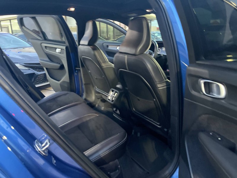 Volvo XC40 Vehicle Image 20