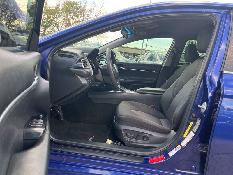 Toyota Camry Vehicle Image 07