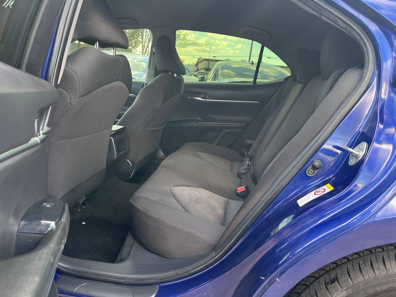 Toyota Camry Vehicle Image 08