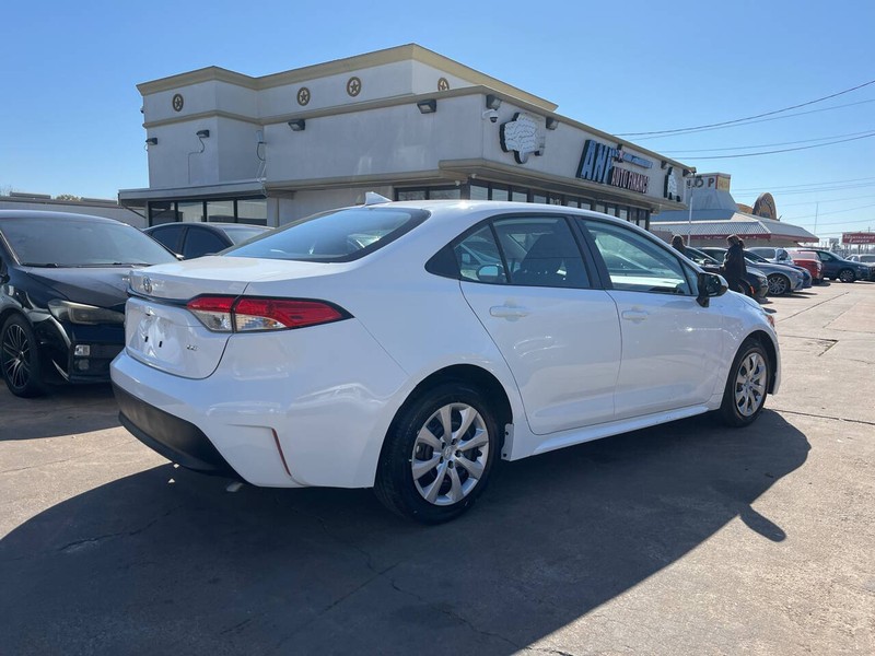 Toyota Corolla Vehicle Image 05
