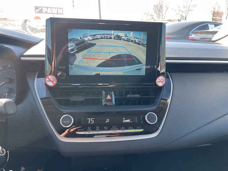 Toyota Corolla Vehicle Image 13