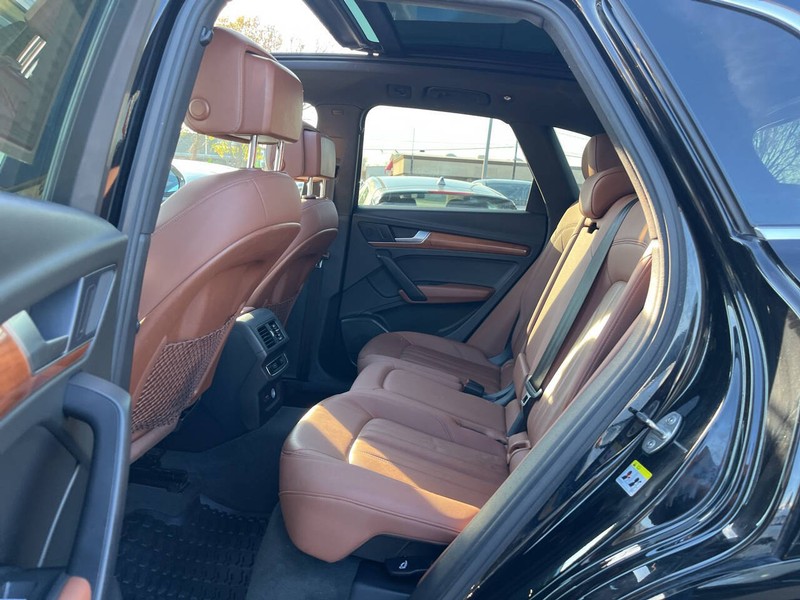 Audi Q5 Vehicle Image 08