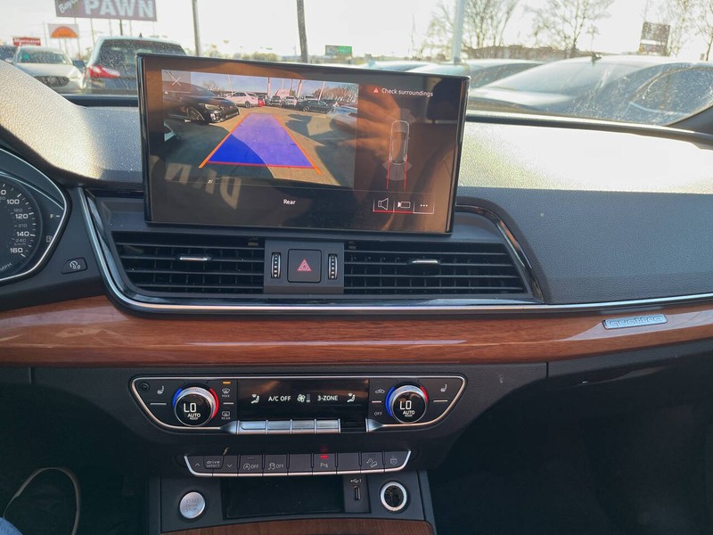 Audi Q5 Vehicle Image 12