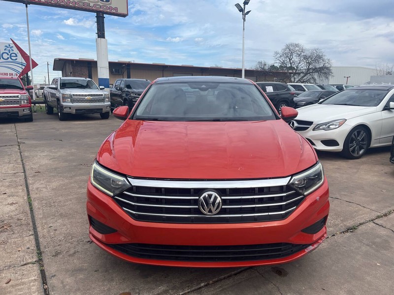 Volkswagen Jetta Vehicle Image 02