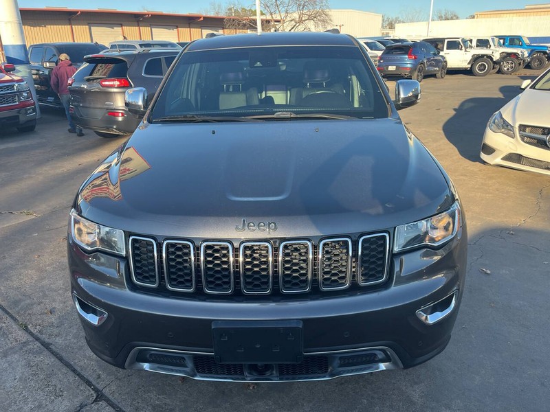 Jeep Grand Cherokee Vehicle Image 02