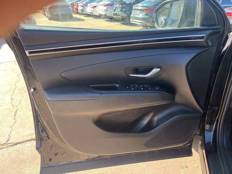 Hyundai Tucson Vehicle Image 05