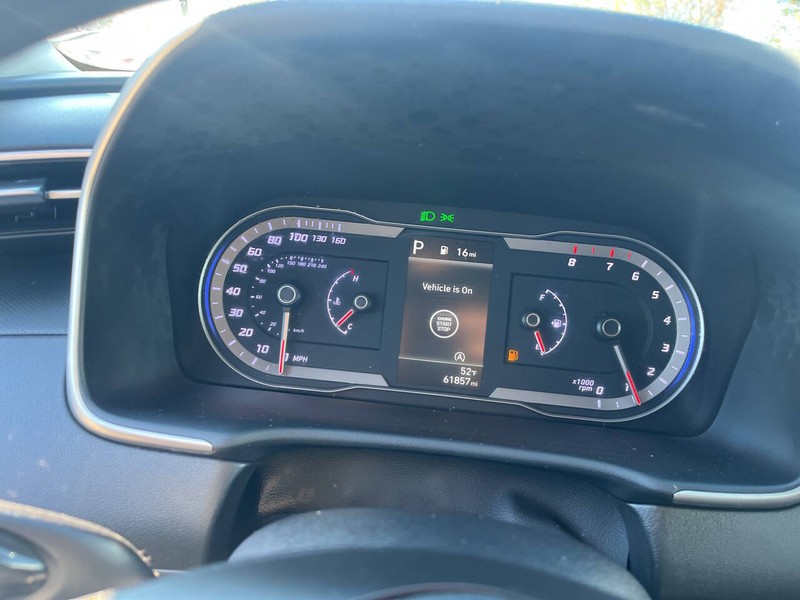 Hyundai Tucson Vehicle Image 09