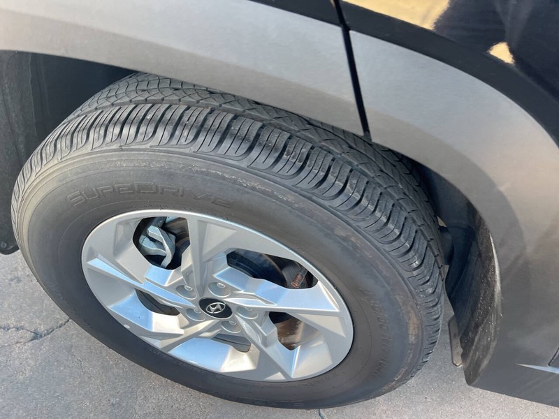 Hyundai Tucson Vehicle Image 19