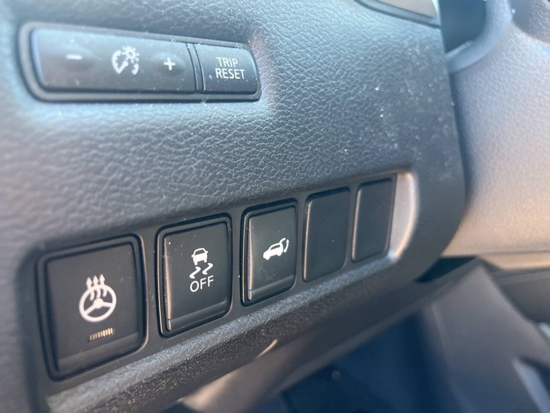 Nissan Murano Vehicle Image 09