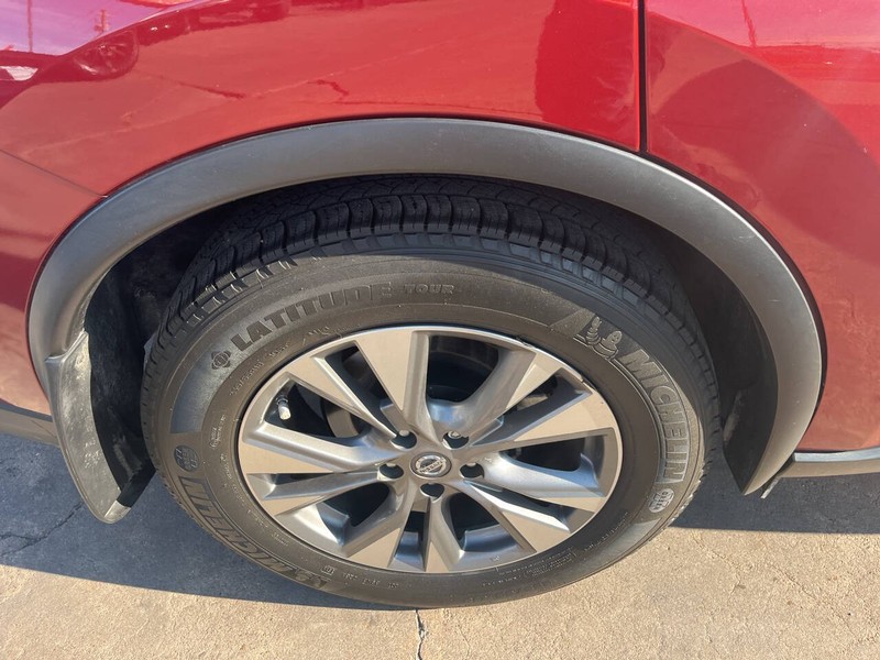 Nissan Murano Vehicle Image 20