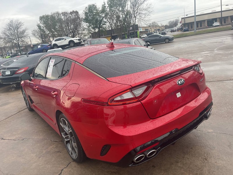 Kia Stinger Vehicle Image 16