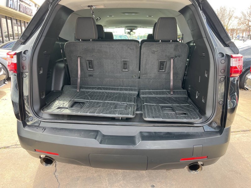 Chevrolet Traverse Vehicle Image 10