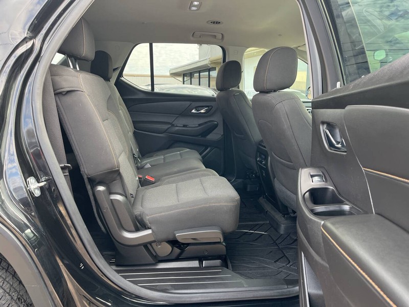 Chevrolet Traverse Vehicle Image 11