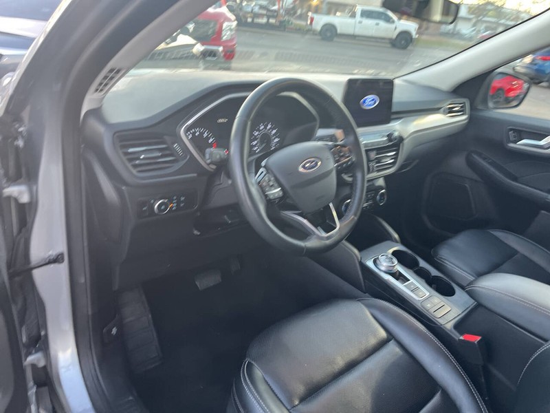 Ford Escape Vehicle Image 06