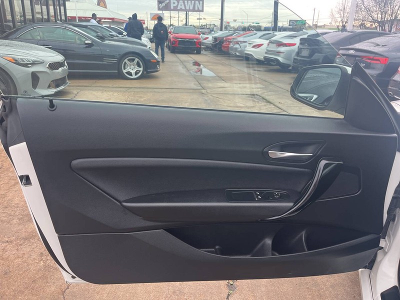 BMW 2 Series Vehicle Image 07