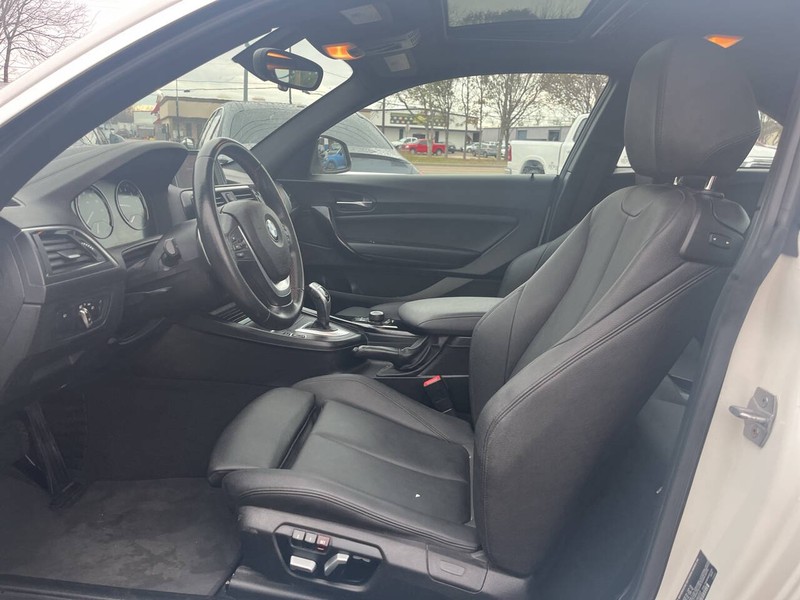 BMW 2 Series Vehicle Image 09