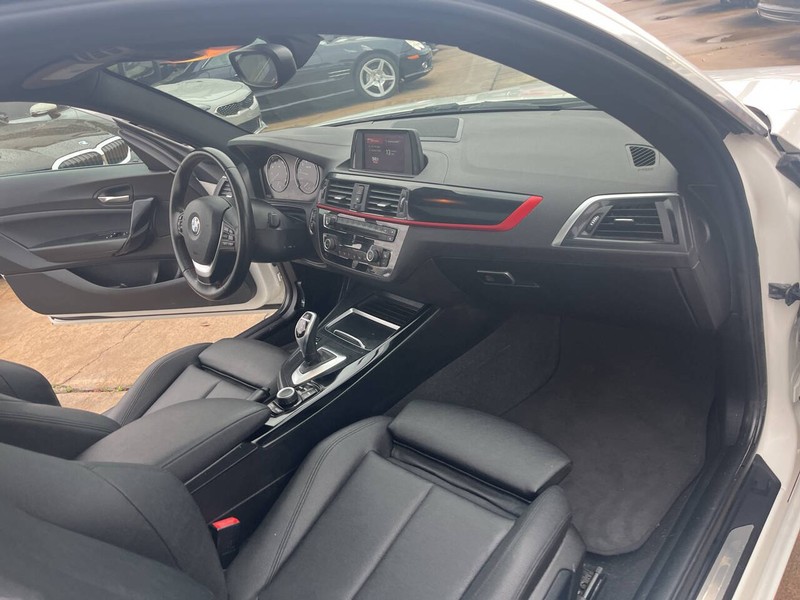 BMW 2 Series Vehicle Image 16