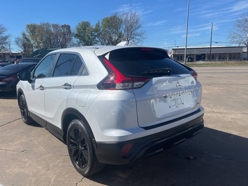 Mitsubishi Eclipse Cross Vehicle Image 05