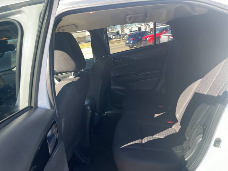 Mitsubishi Eclipse Cross Vehicle Image 14