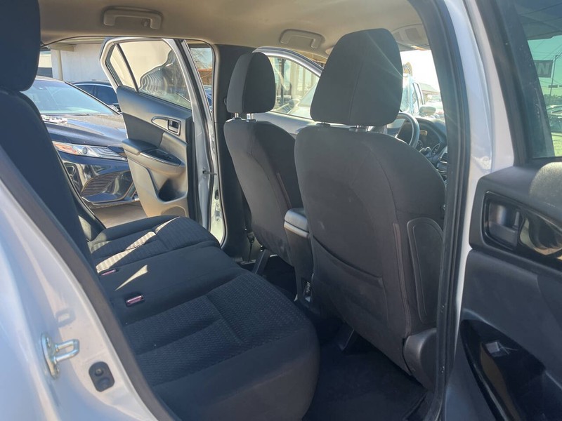 Mitsubishi Eclipse Cross Vehicle Image 16