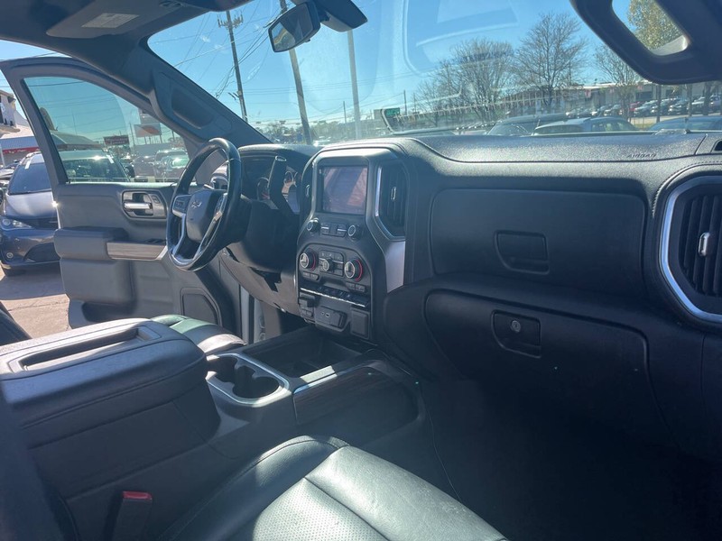 Chevrolet Silverado 1500 Vehicle Image 16