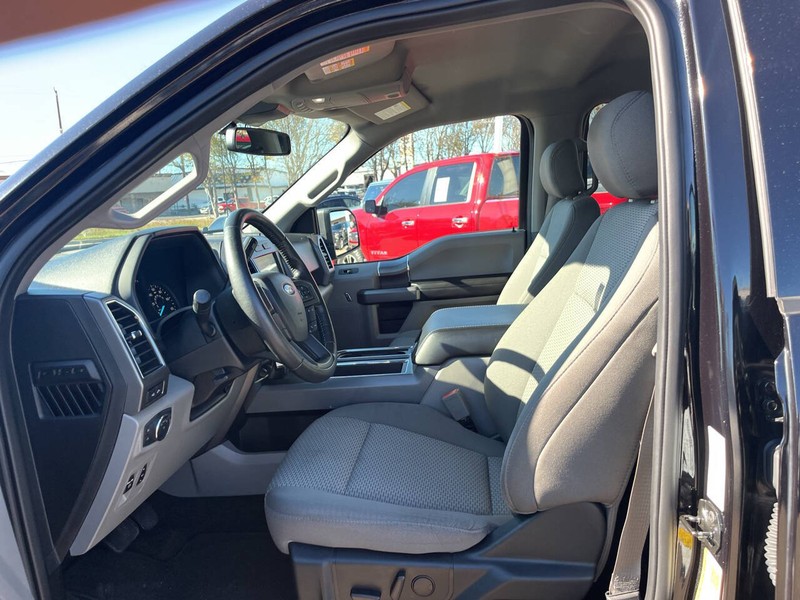 Ford F-150 Vehicle Image 10