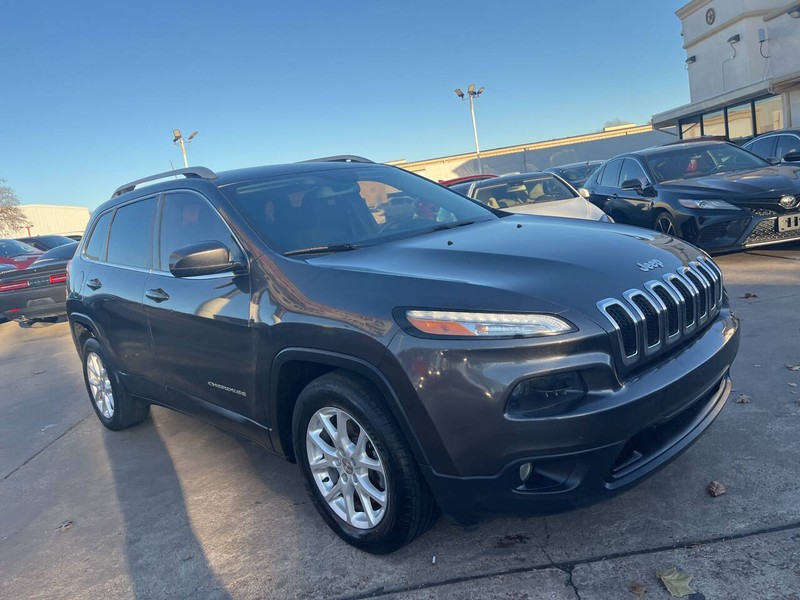 Jeep Cherokee Vehicle Image 03