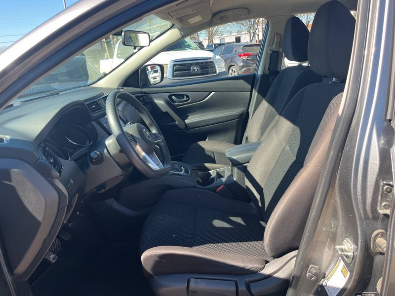 Nissan Rogue Sport Vehicle Image 10