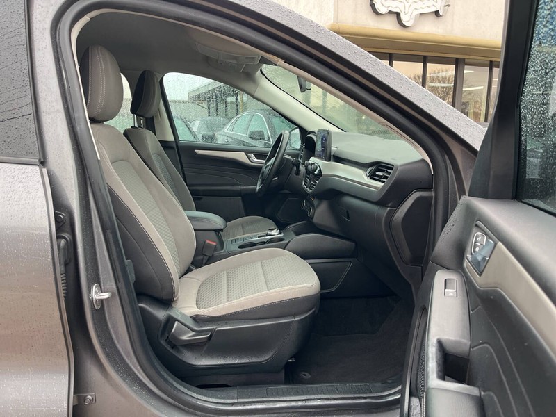 Ford Escape Vehicle Image 11