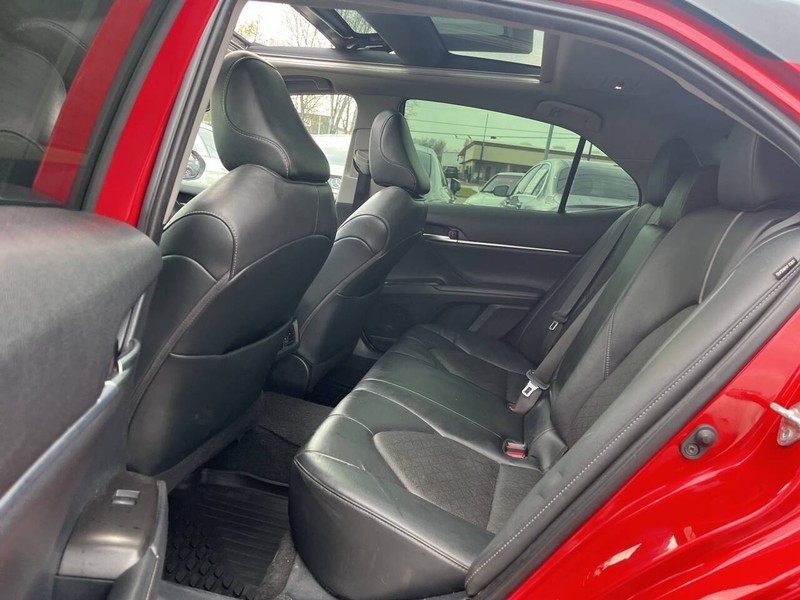 Toyota Camry Vehicle Image 08