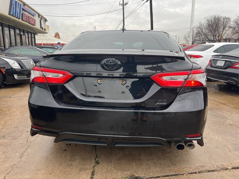 Toyota Camry Vehicle Image 04