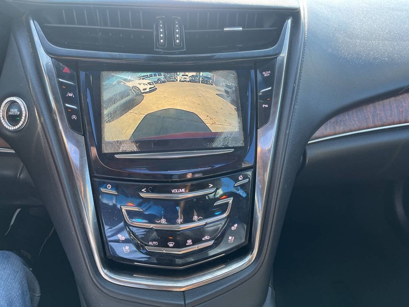 Cadillac CTS Sedan Vehicle Image 12