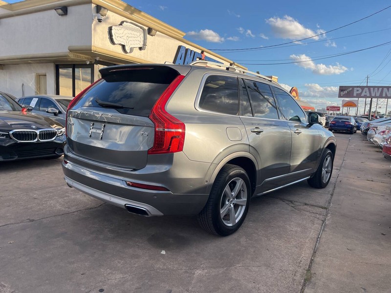Volvo XC90 Vehicle Image 05