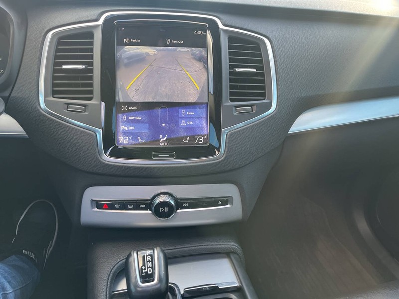 Volvo XC90 Vehicle Image 10