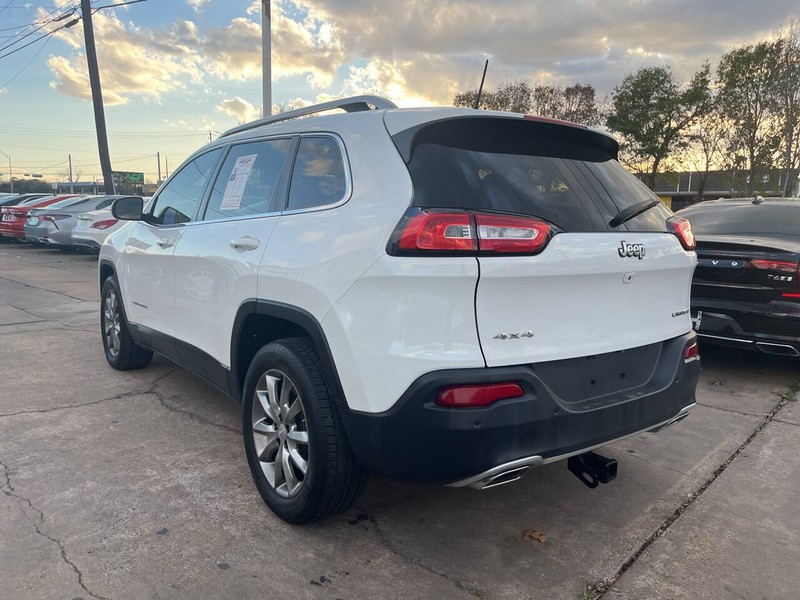 Jeep Cherokee Vehicle Image 02