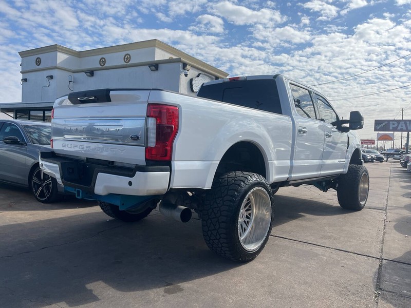 Ford Super Duty F-250 SRW Vehicle Image 05