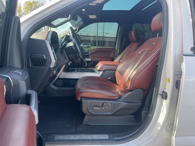 Ford Super Duty F-250 SRW Vehicle Image 07