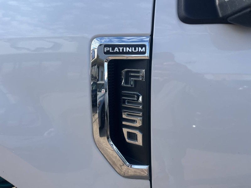 Ford Super Duty F-250 SRW Vehicle Image 08