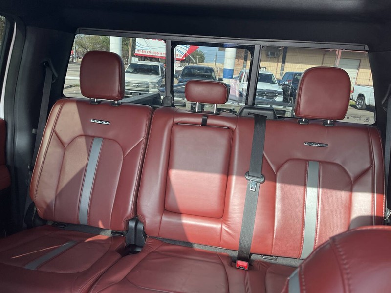 Ford Super Duty F-250 SRW Vehicle Image 14