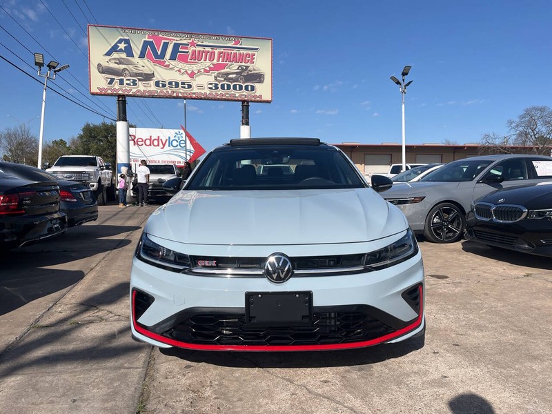 Volkswagen Jetta GLI Vehicle Image 02