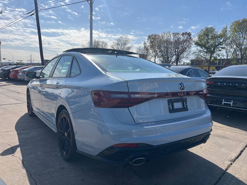 Volkswagen Jetta GLI Vehicle Image 03