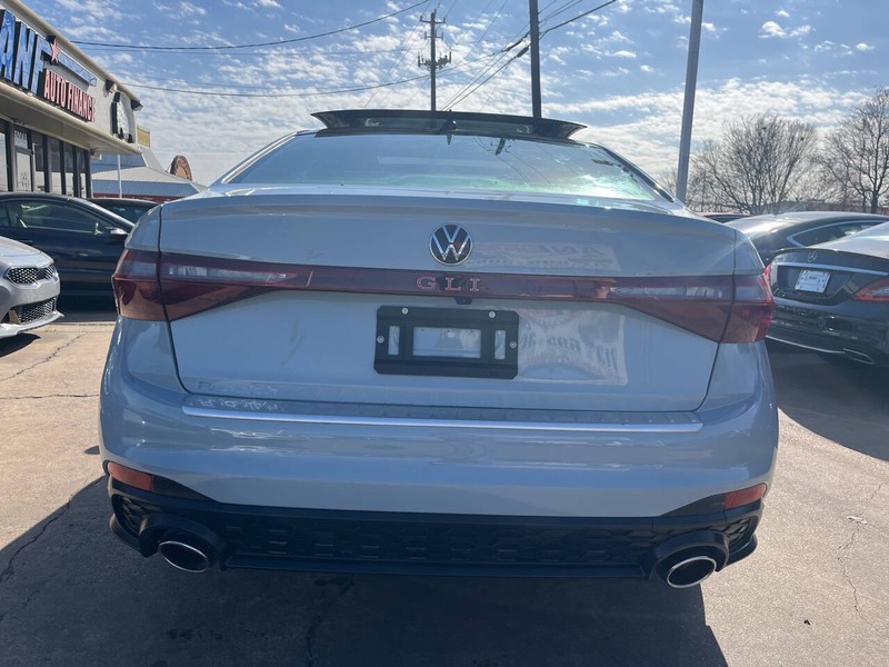 Volkswagen Jetta GLI Vehicle Image 04