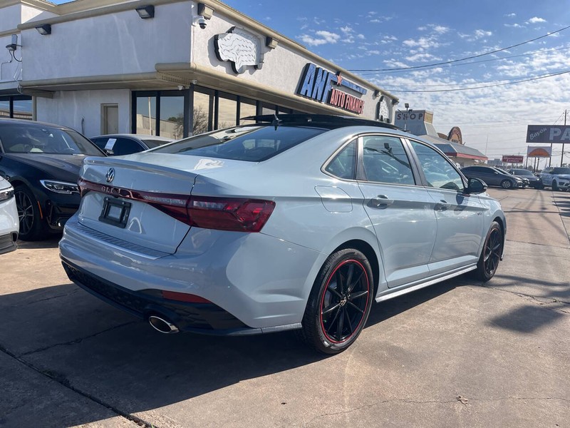 Volkswagen Jetta GLI Vehicle Image 05